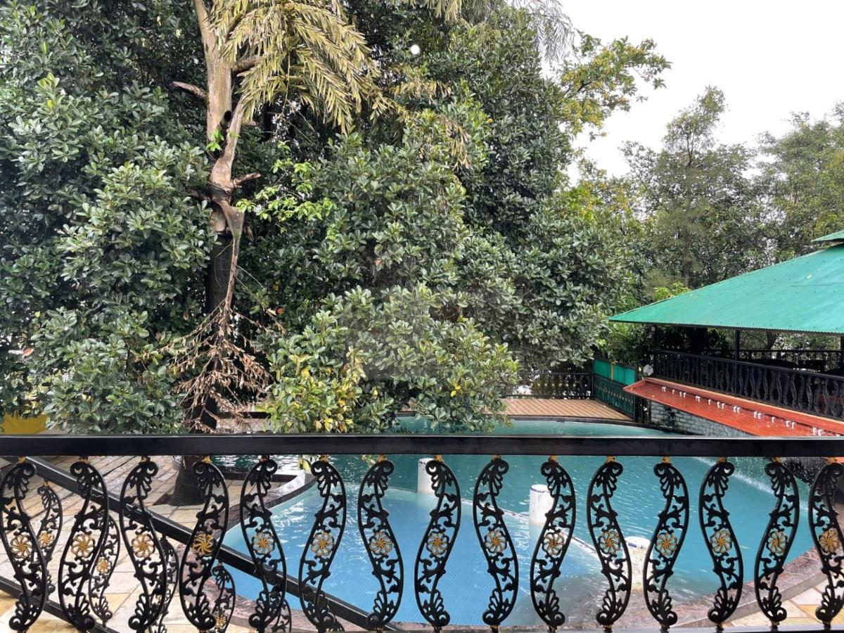 The Green Gate Resort Mulshi Bagian luar foto