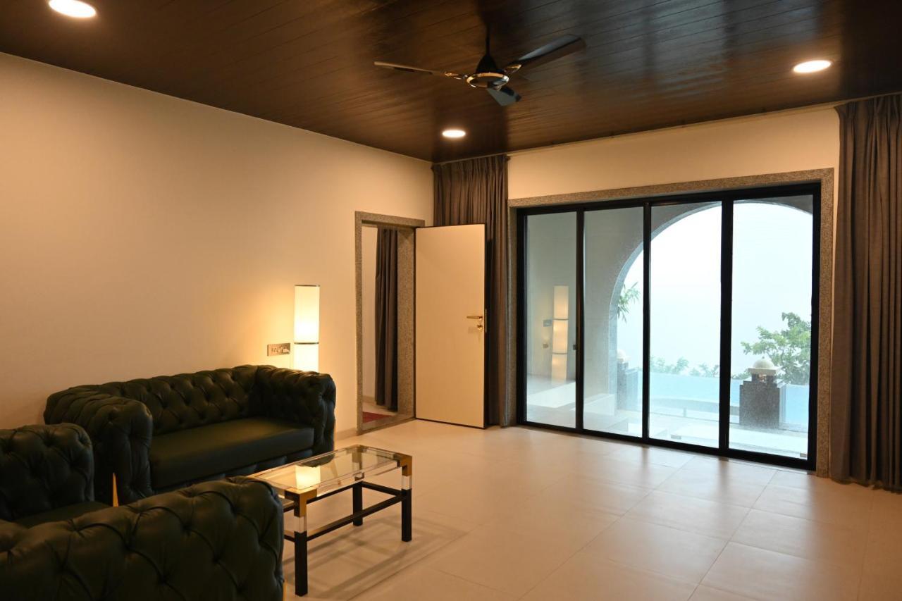 The Green Gate Resort Mulshi Bagian luar foto