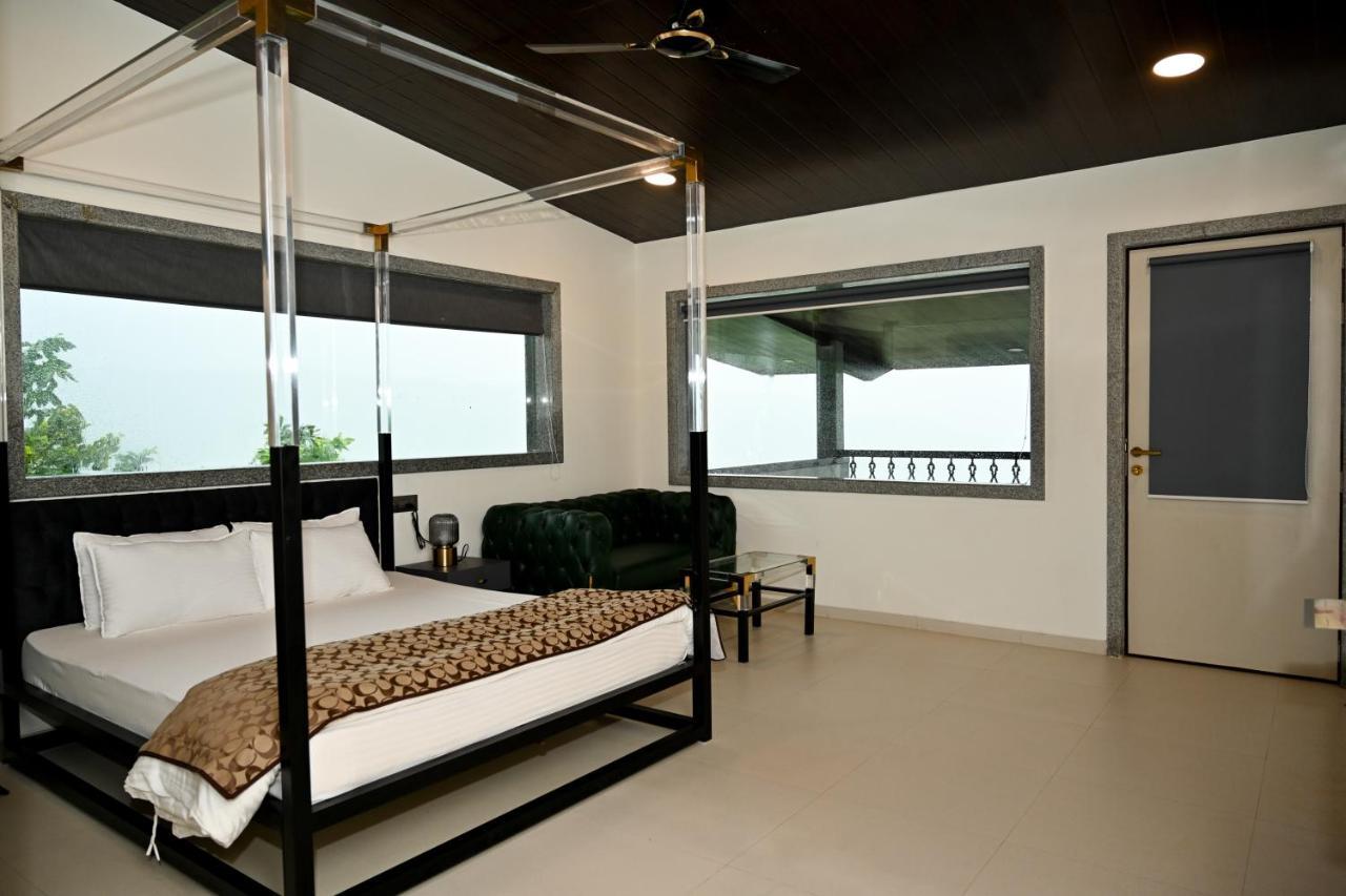The Green Gate Resort Mulshi Bagian luar foto