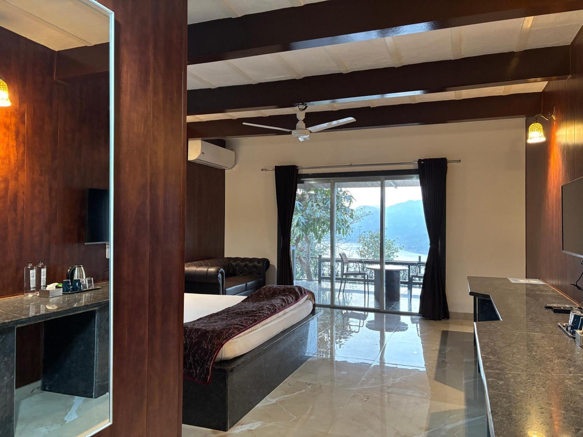 The Green Gate Resort Mulshi Bagian luar foto